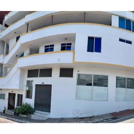 Gloria - Galapagos Inn Puerto Ayora  Ngoại thất bức ảnh
