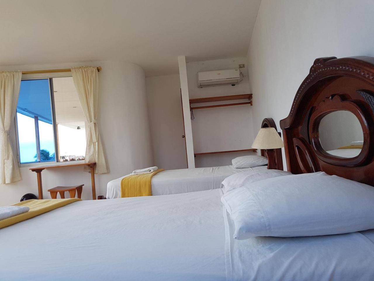 Gloria - Galapagos Inn Puerto Ayora  Ngoại thất bức ảnh
