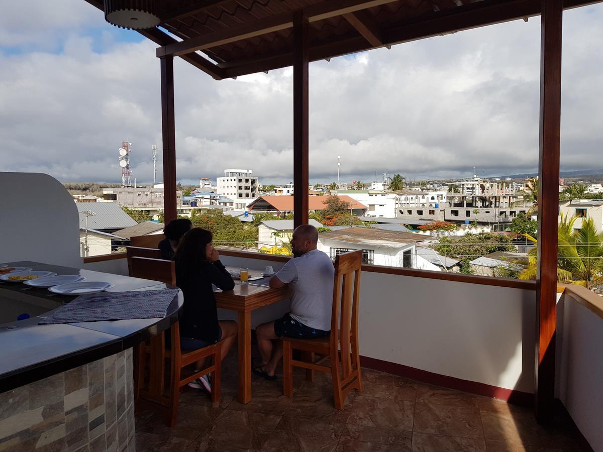 Gloria - Galapagos Inn Puerto Ayora  Ngoại thất bức ảnh